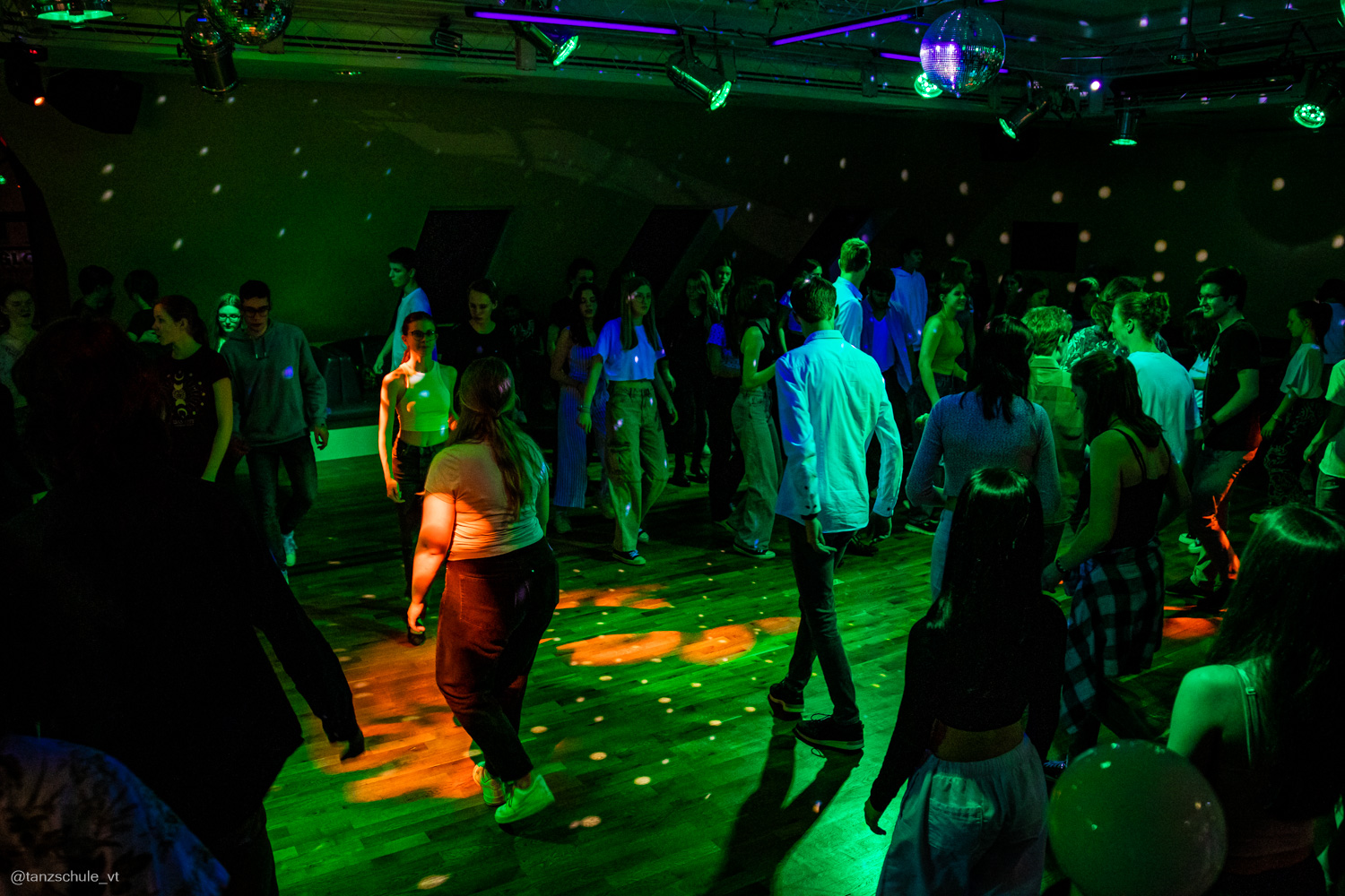 20230401 Tanzparty 5432